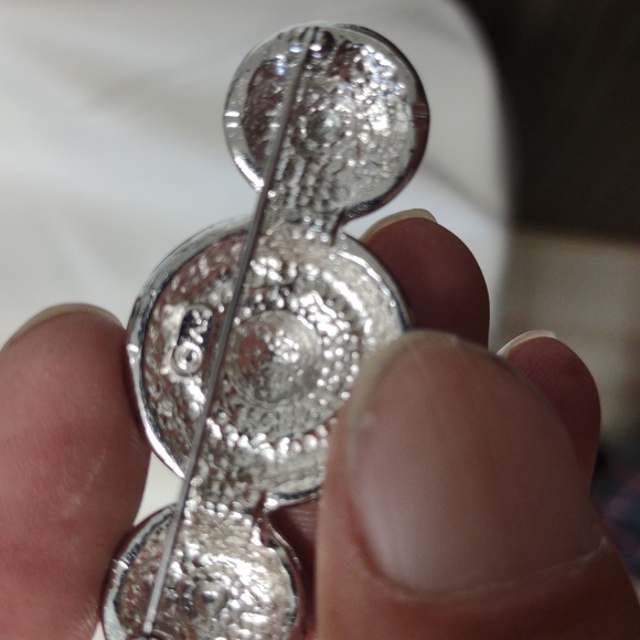 Ann Klein Silver-Toned Brooch - Picture 2 of 2